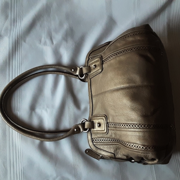 LIKE NEW Danier Metallic Gold Leather - Picture 9 of 15